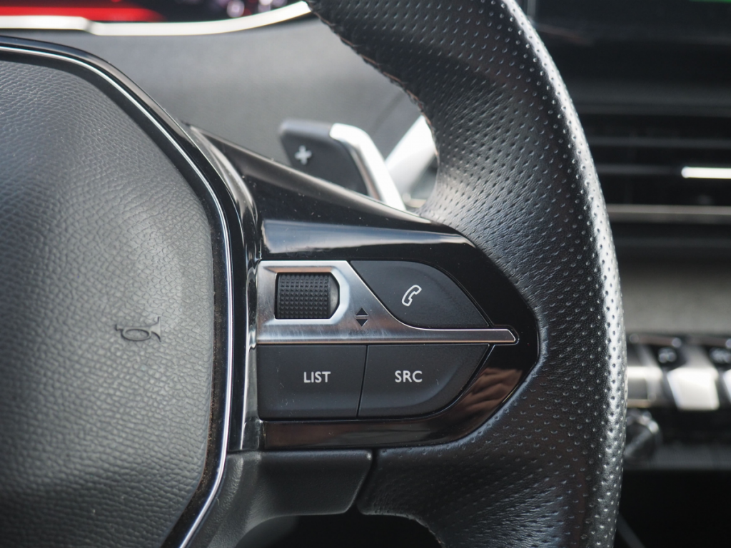 Peugeot 3008 (2) BlueHDi 130 S&S EAT8 GT