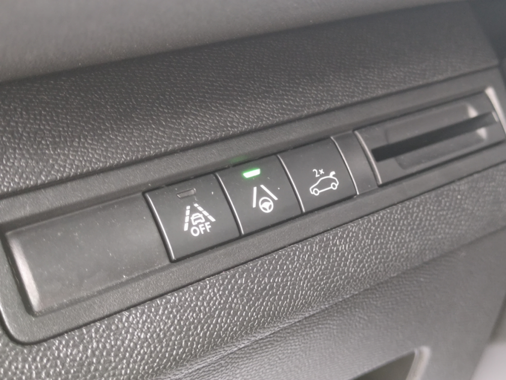 Peugeot 3008 (2) BlueHDi 130 S&S EAT8 GT