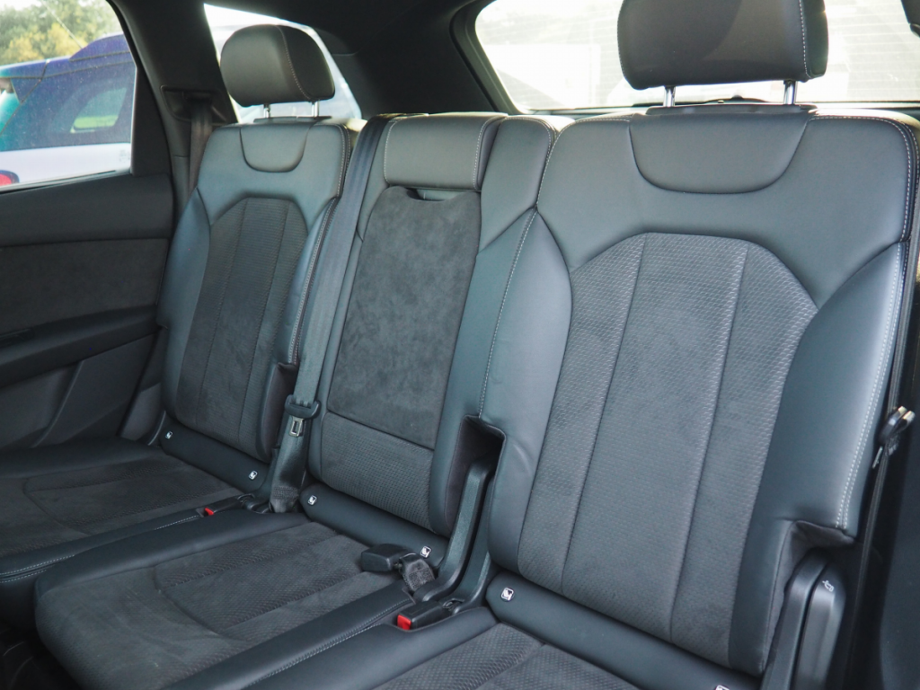 Audi Q7 (2) 60 TFSI e 456ch quattro Tip8 Competition 5 portes  (juin 2020) (co2 74)