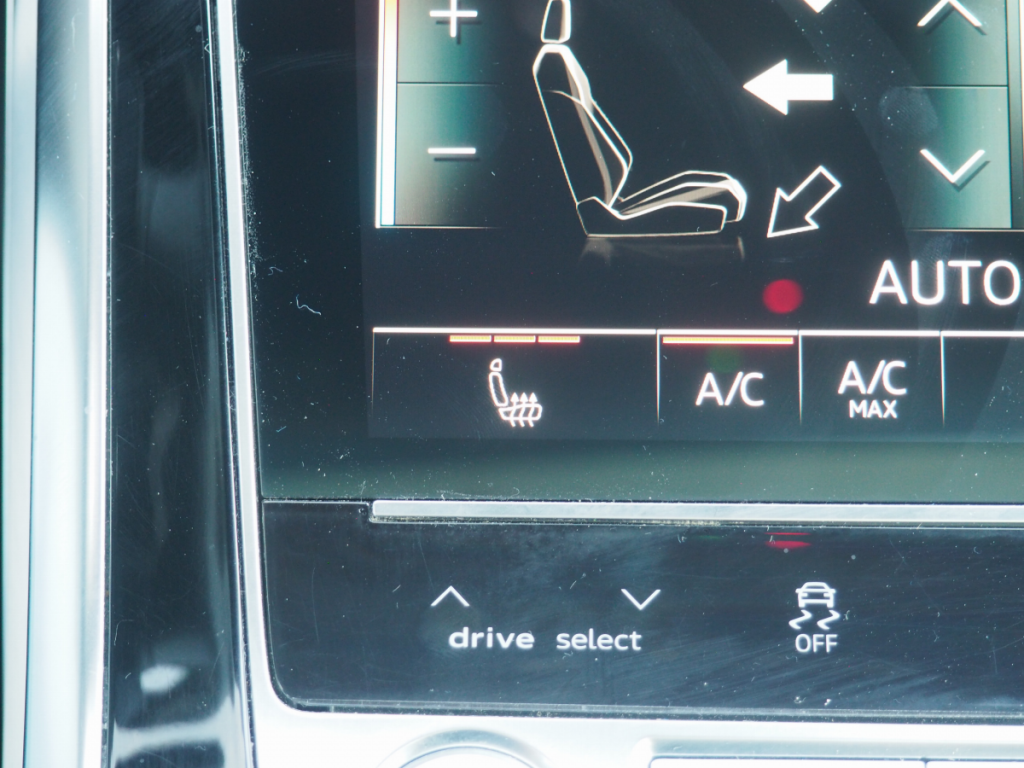 Audi Q7 (2) 60 TFSI e 456ch quattro Tip8 Competition 5 portes  (juin 2020) (co2 74)