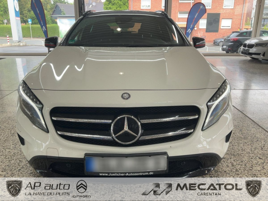 Mercedes Classe GLA GLA 250 4MATIC Fascination (245)  5 portes  (juil. 2014) (co2 154)