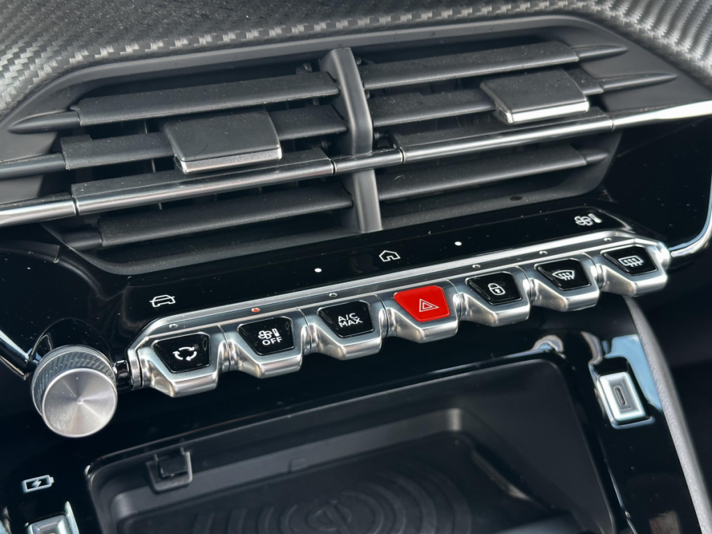 Peugeot 208 (2) Hybrid 136 eDCS6 GT