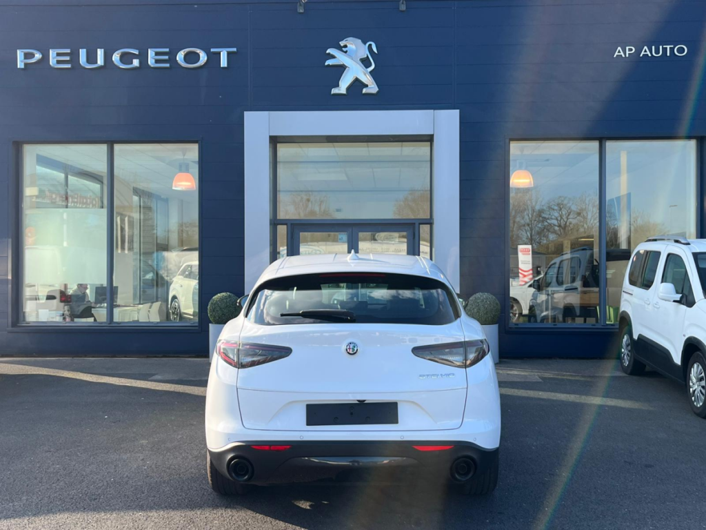 Alfa Romeo Stelvio 2.1 TD 160 AT8 Sprint 5 portes  (janv. 2023) (co2 153)