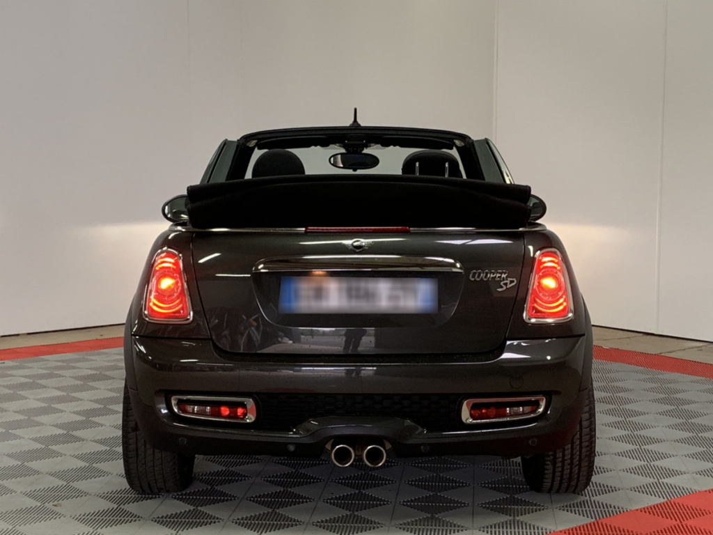 Mini Mini Cabrio (3) Cooper SD 143 ch BVM6