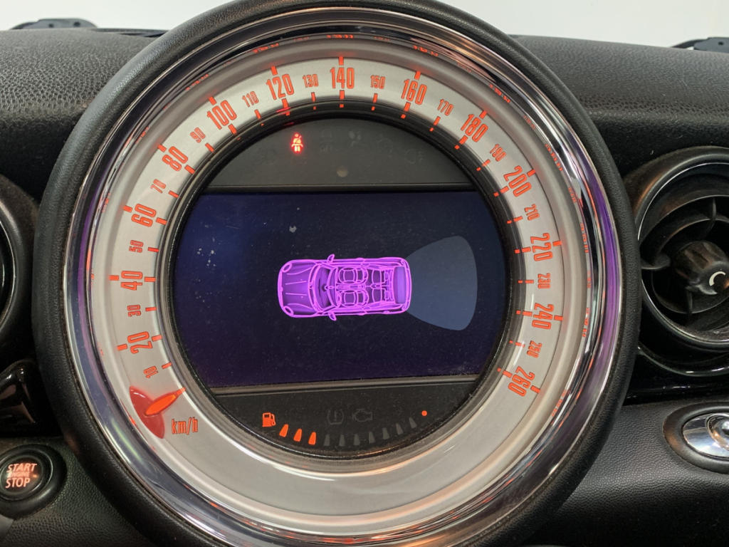 Mini Mini Cabrio (3) Cooper SD 143 ch BVM6