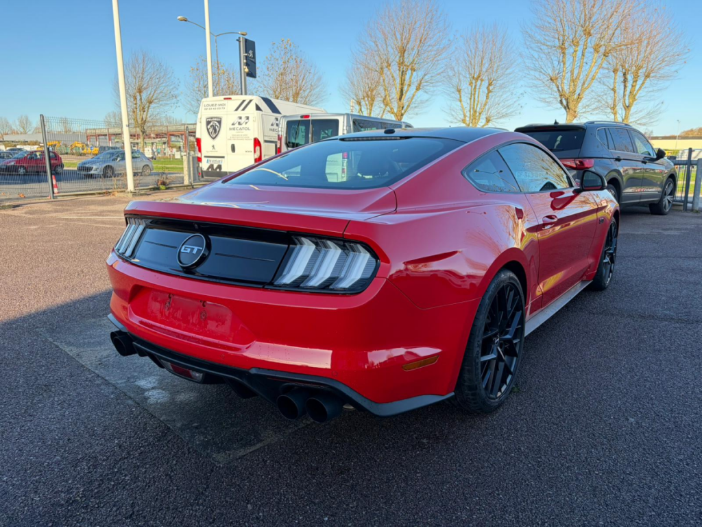 Ford Mustang (6) Fastback V8 BVM6 GT