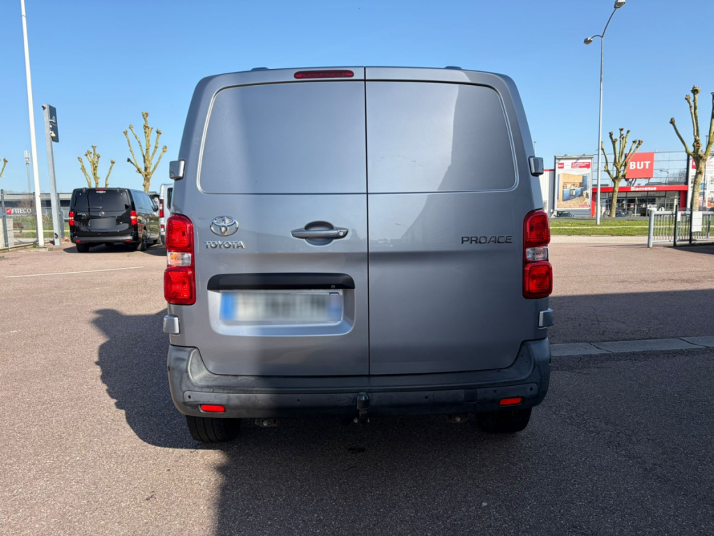 Toyota Proace (2) 2.0 D LONG 120 D-4D AUTO BUSINESS cabine approfondie
