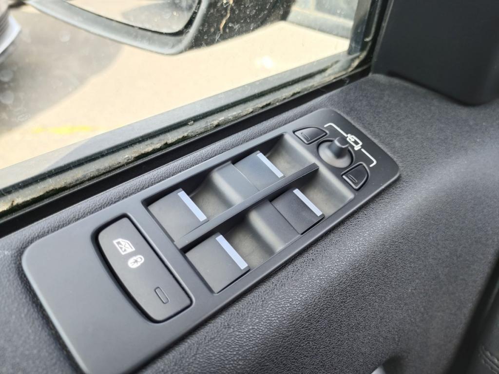 Land Rover DISCOVERY SPORT 2.0 TD4 150 AUTO 4WD SE