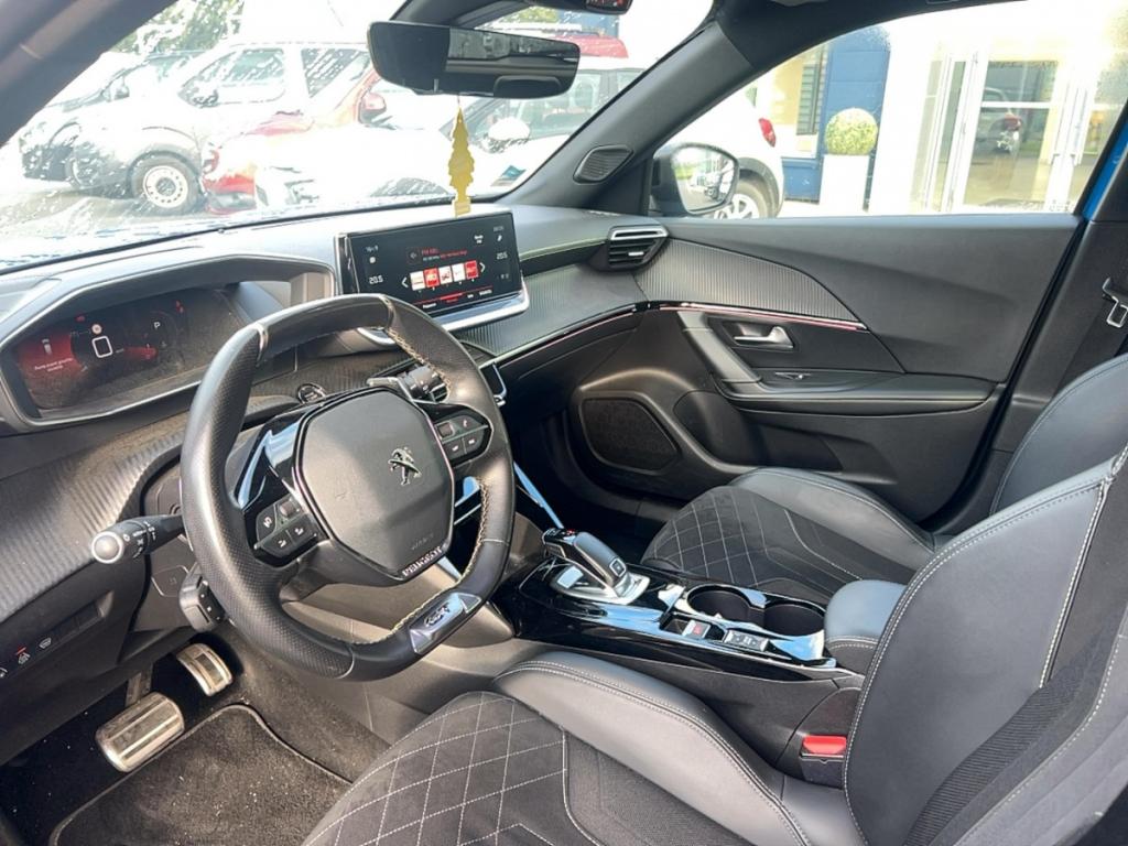 Peugeot 2008 (2) BLUEHDI 130 S&S EAT8 GT PACK