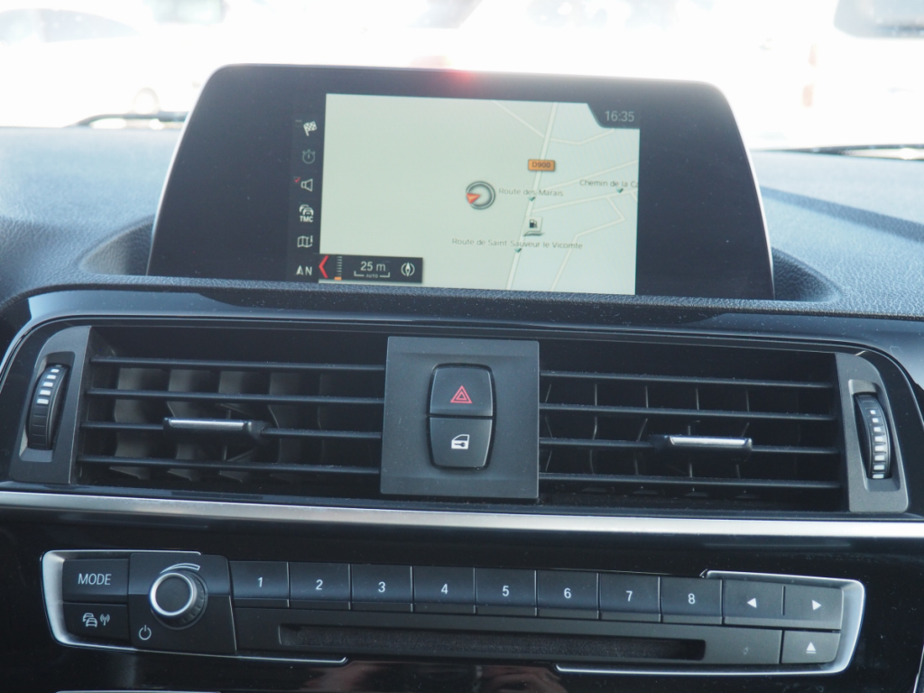 Bmw Série 1 (2) 118d Executive (F20 LCI)  5 portes  (févr. 2019) (co2 105)