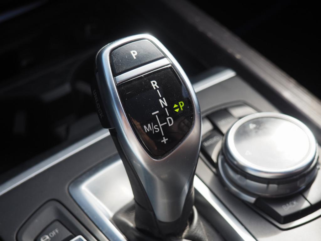 Bmw X5 (2) xDrive50i 407 ch BVA8