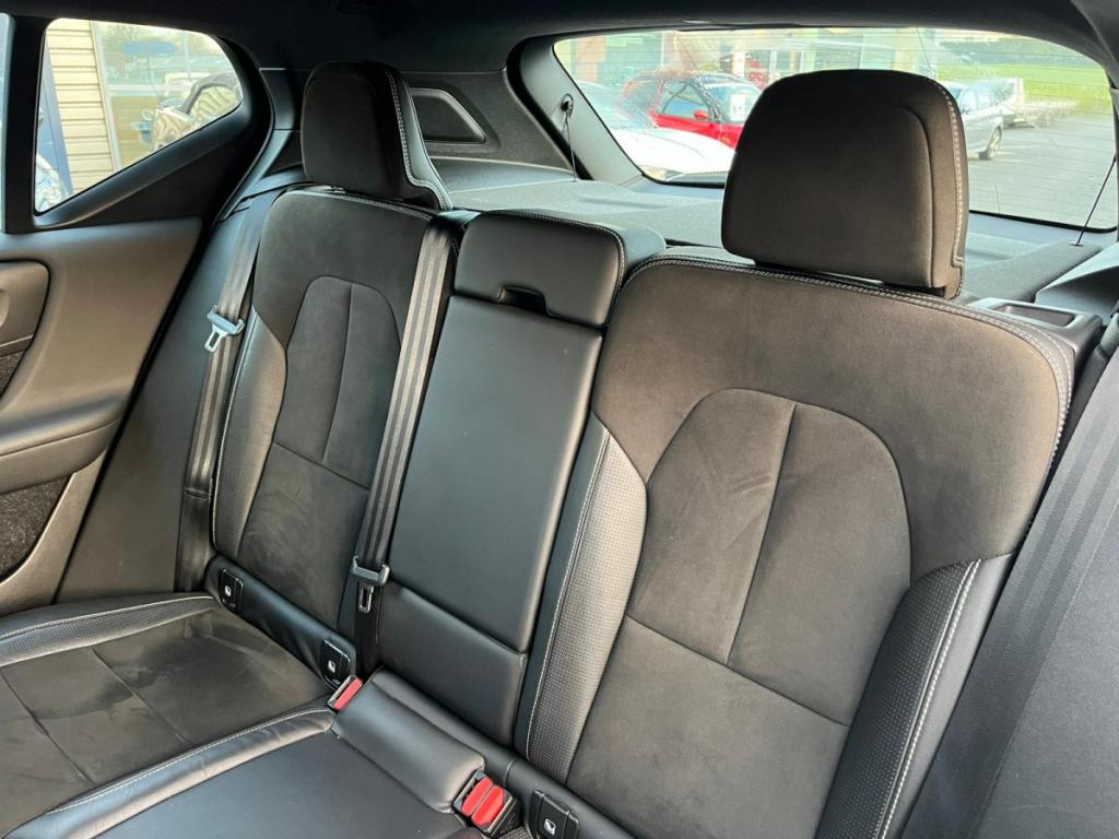 Volvo XC40 D4 AWD AdBlue 190 Geartro 8 R-Design