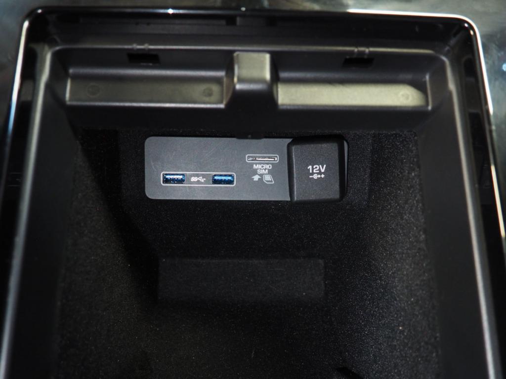 Land Rover Range Rover Evoque (2) D180 BVA 4WD R-Dynamic SE