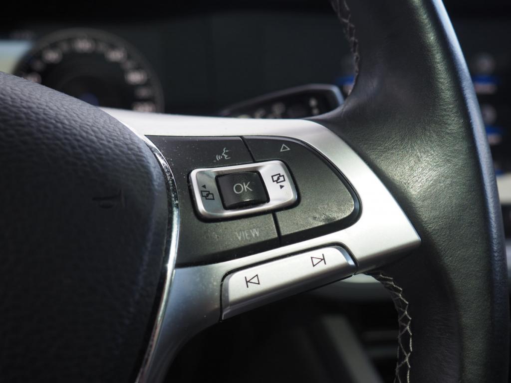 Volkswagen Touareg (3) 3.0 V6 TDI 286 4WD R-LINE EXCLUSIVE AUTO