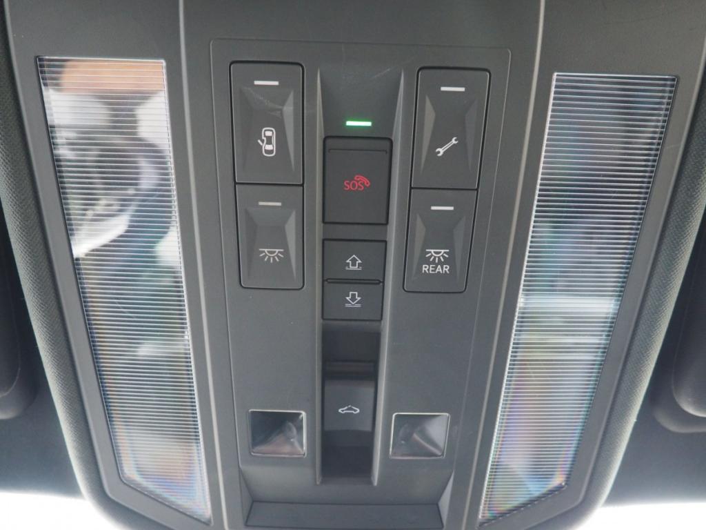 Volkswagen Touareg (3) 3.0 V6 TDI 286 4WD R-LINE EXCLUSIVE AUTO