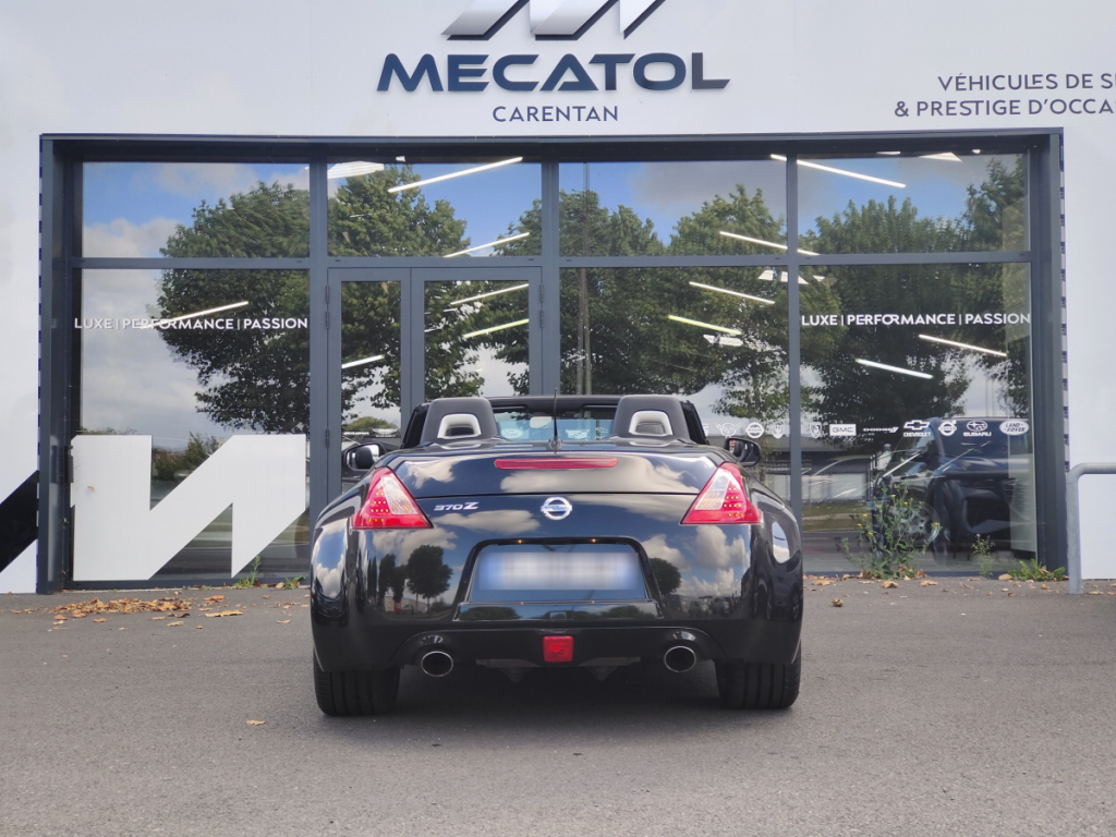 Nissan 370Z 3.7 V6 328 Pack